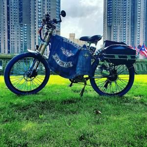 Meet your Posher, Carlos